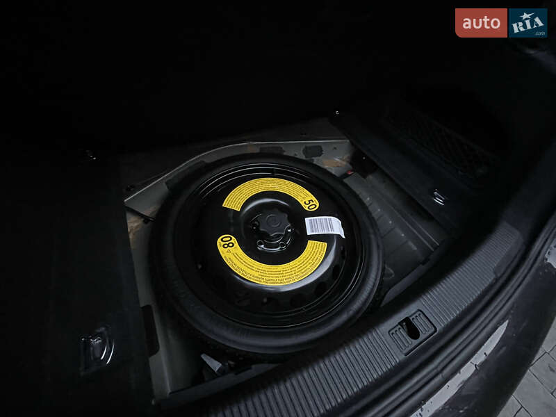 Седан Audi A6 2016 в Рівному