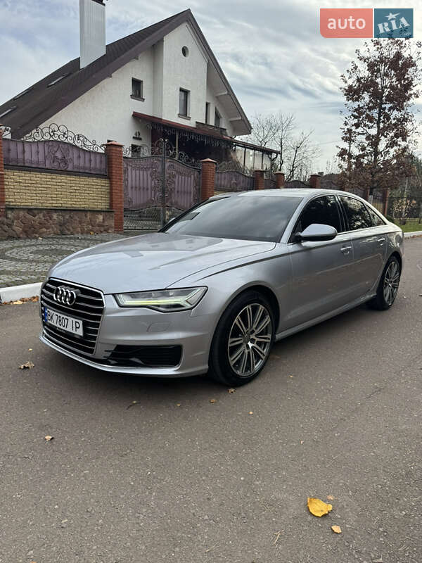 Седан Audi A6 2015 в Ровно