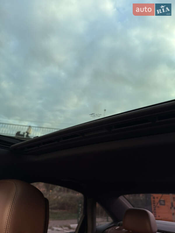 Седан Audi A6 2015 в Рівному