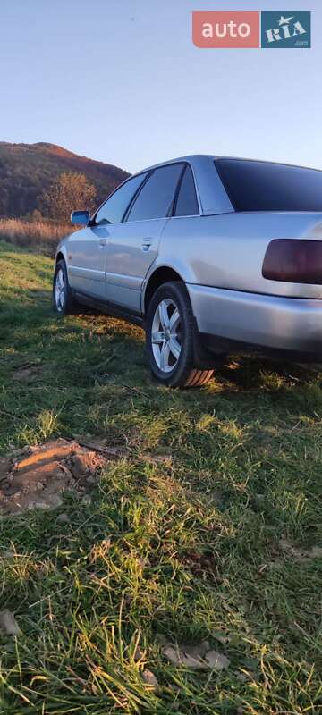 Седан Audi A6 1995 в Коломые