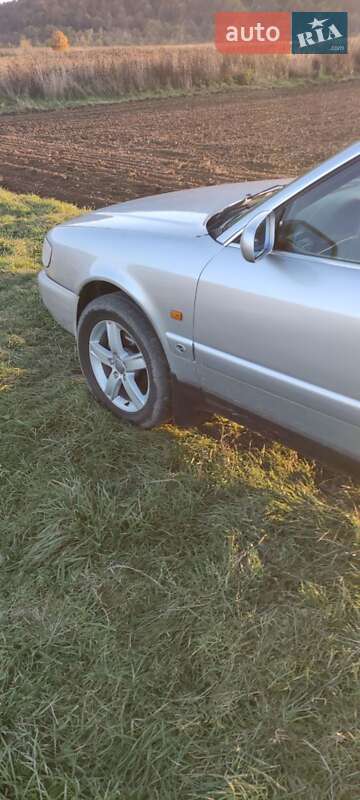 Седан Audi A6 1995 в Коломые