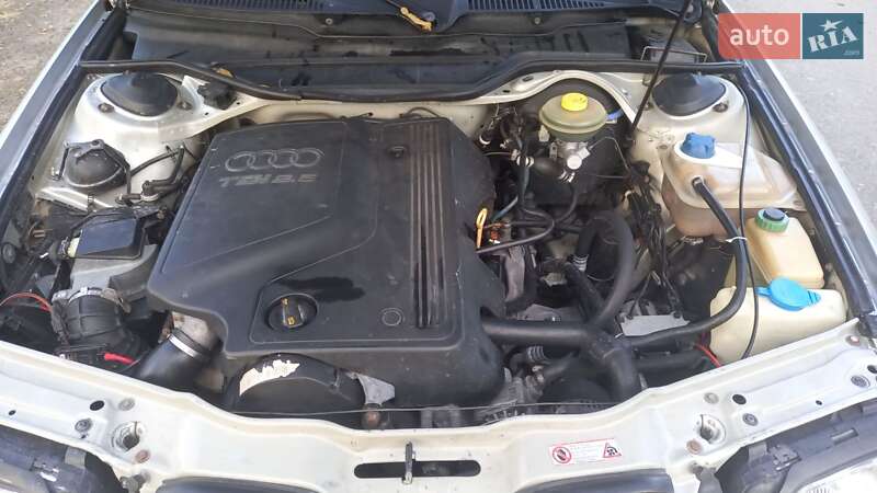 Седан Audi A6 1995 в Коломые