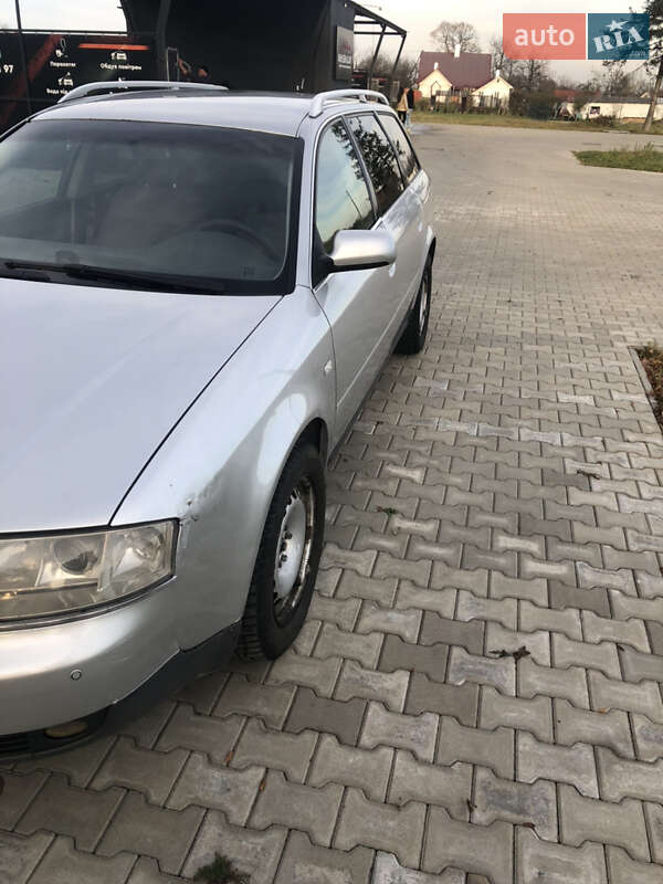 Універсал Audi A6 2003 в Чернівцях фото 3 Універсал Audi A6 2003 в Чернівцях