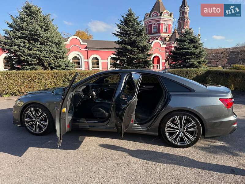Седан Audi A6 2018 в Днепре