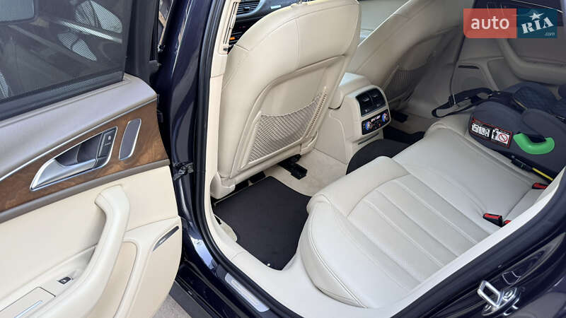 Седан Audi A6 2015 в Киеве
