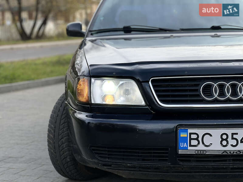 Універсал Audi A6 1995 в Новояворівську