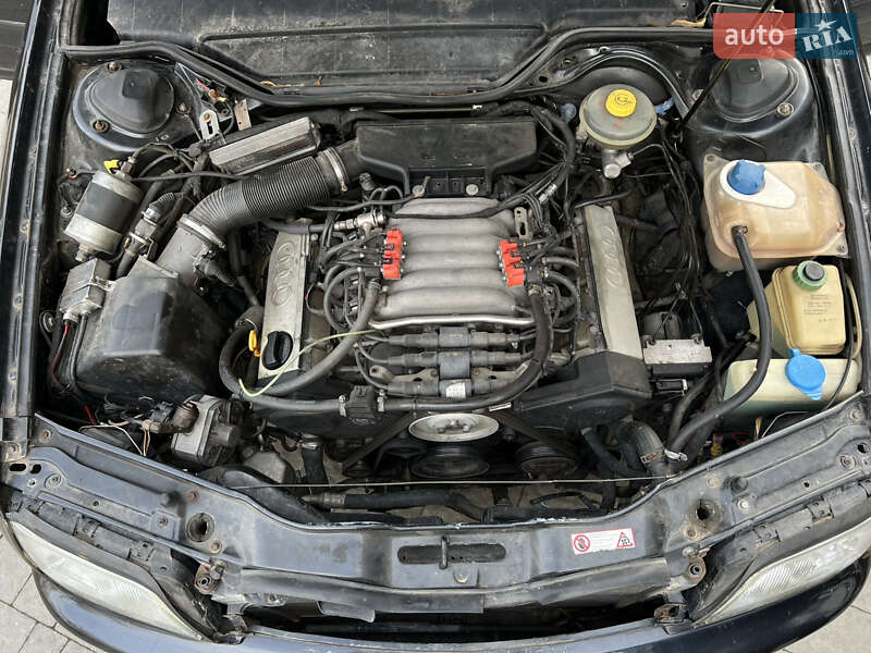 Універсал Audi A6 1995 в Новояворівську