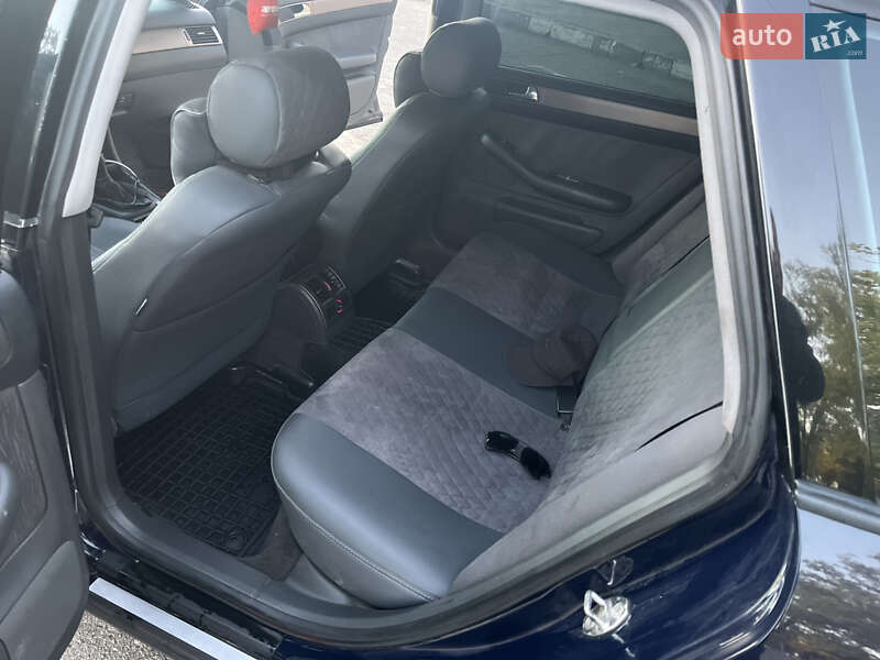 Універсал Audi A6 2001 в Миколаєві