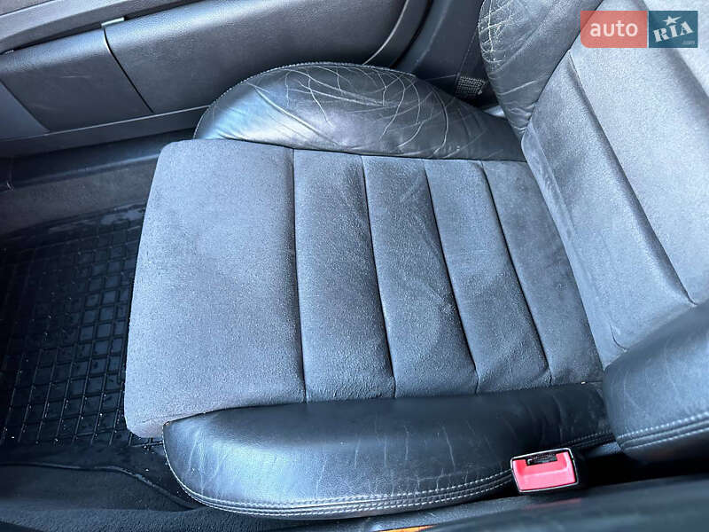 Універсал Audi A6 2002 в Роздільній