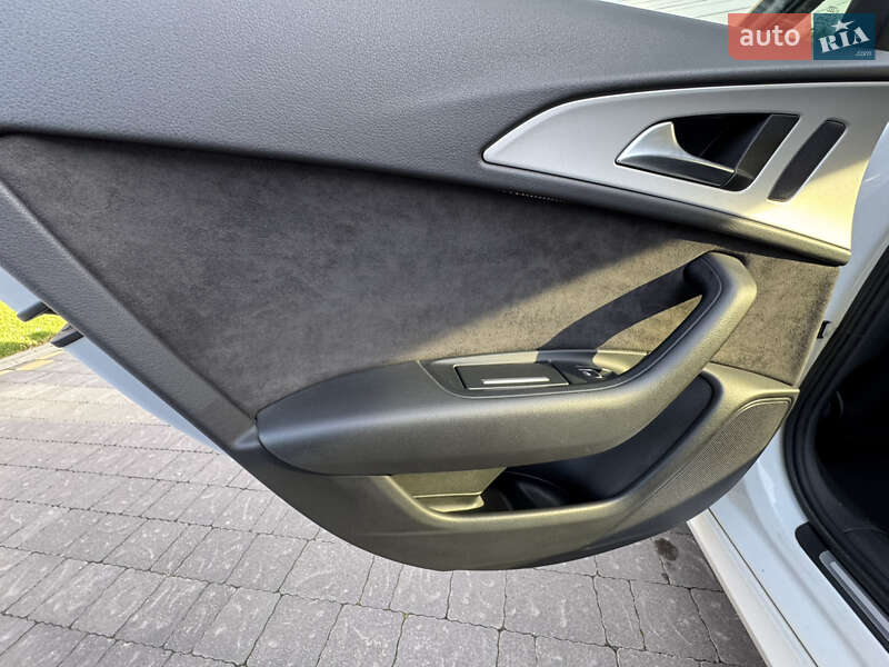 Седан Audi A6 2015 в Киеве