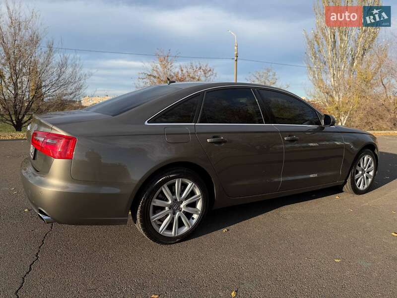 Седан Audi A6 2014 в Кривом Роге