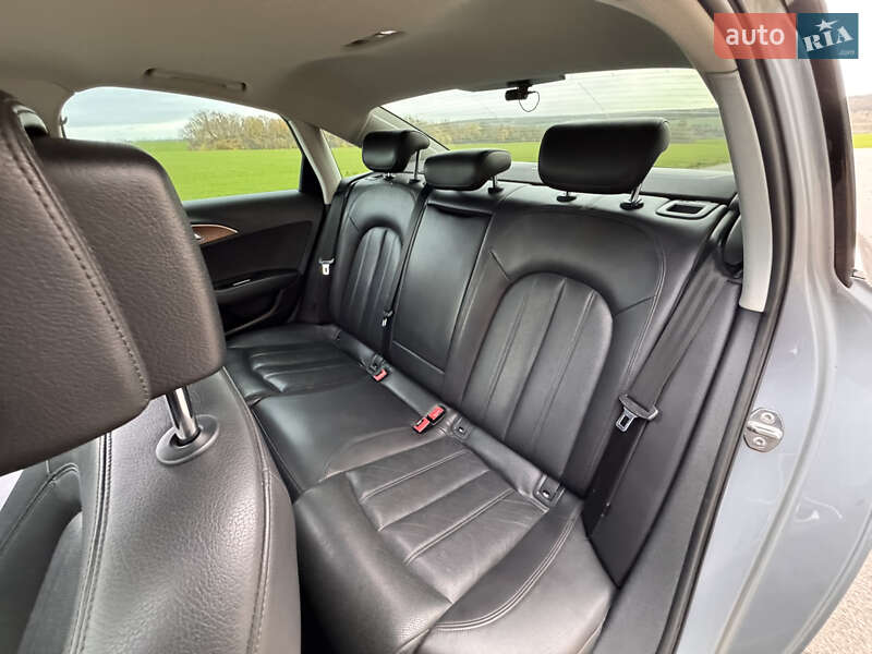 Седан Audi A6 2015 в Умані