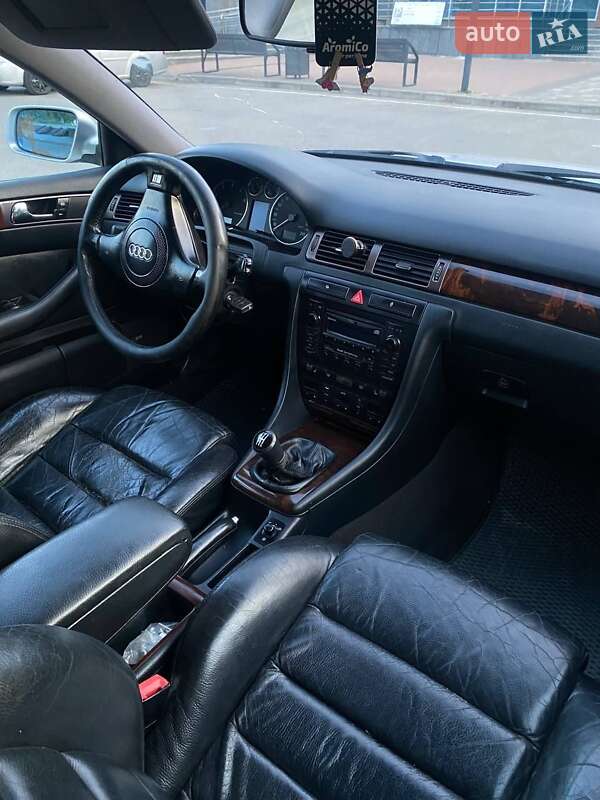 Универсал Audi A6 2001 в Чернигове