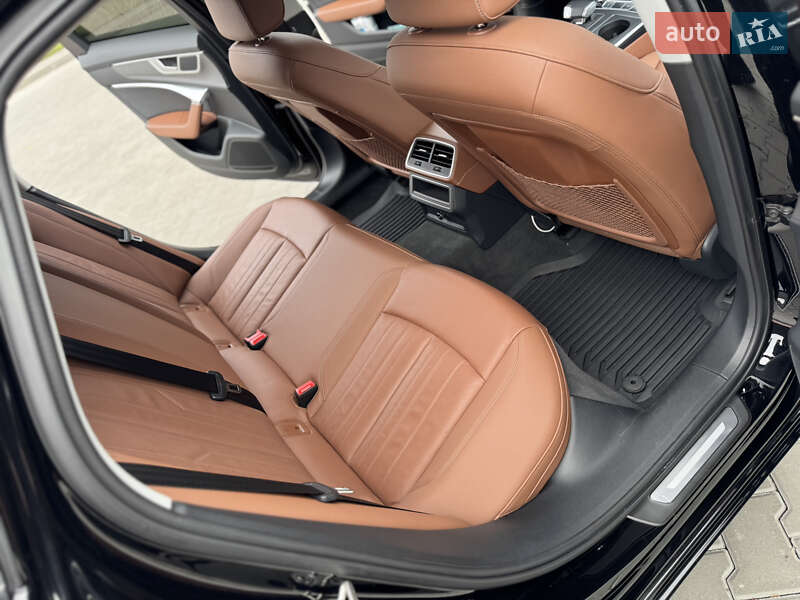 Седан Audi A6 2023 в Дніпрі