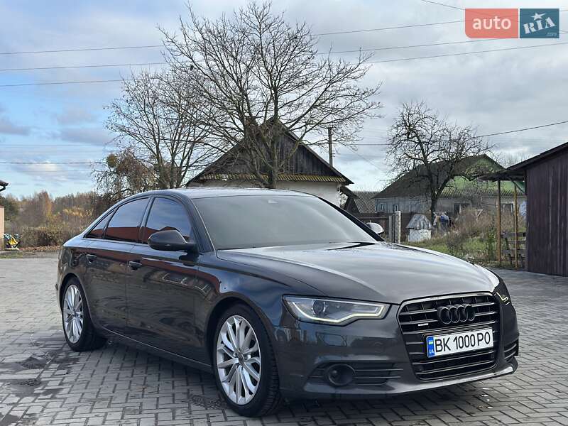 Седан Audi A6 2011 в Сарнах