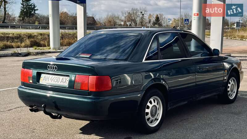 Седан Audi A6 1997 в Звягеле