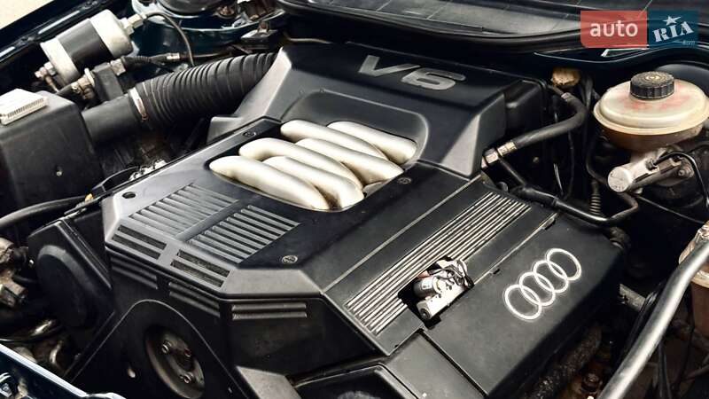 Седан Audi A6 1997 в Звягеле