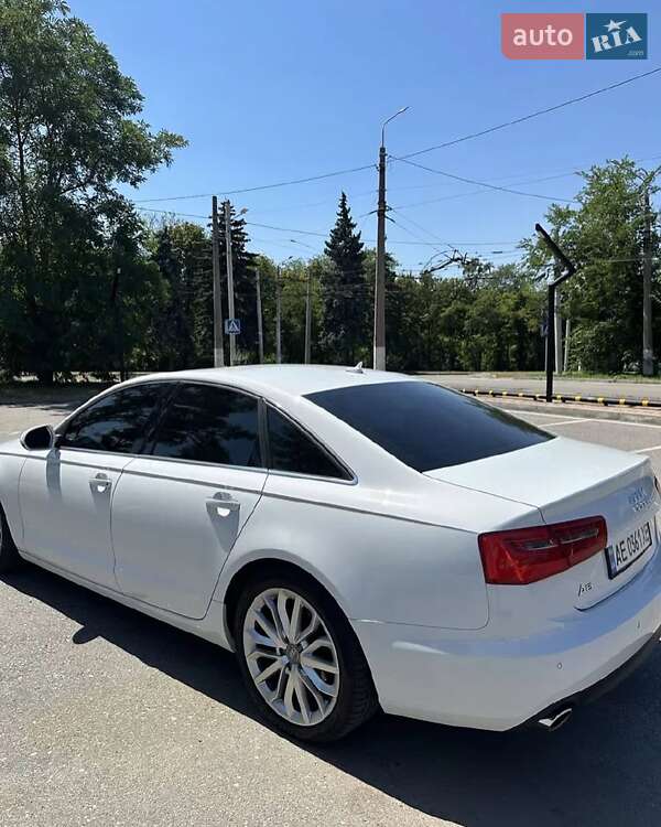 Седан Audi A6 2012 в Киеве