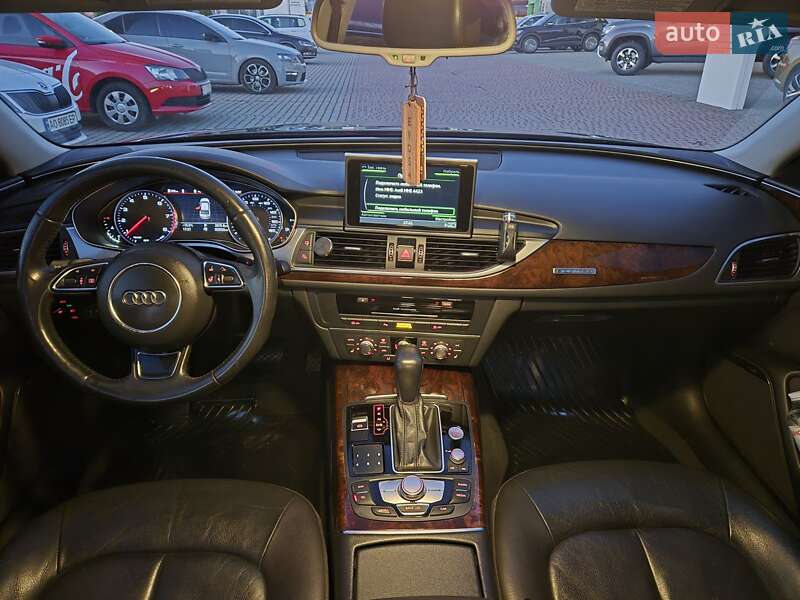 Седан Audi A6 2015 в Сваляве