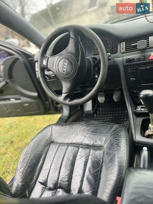 Універсал Audi A6 2001 в Кам'янець-Подільському