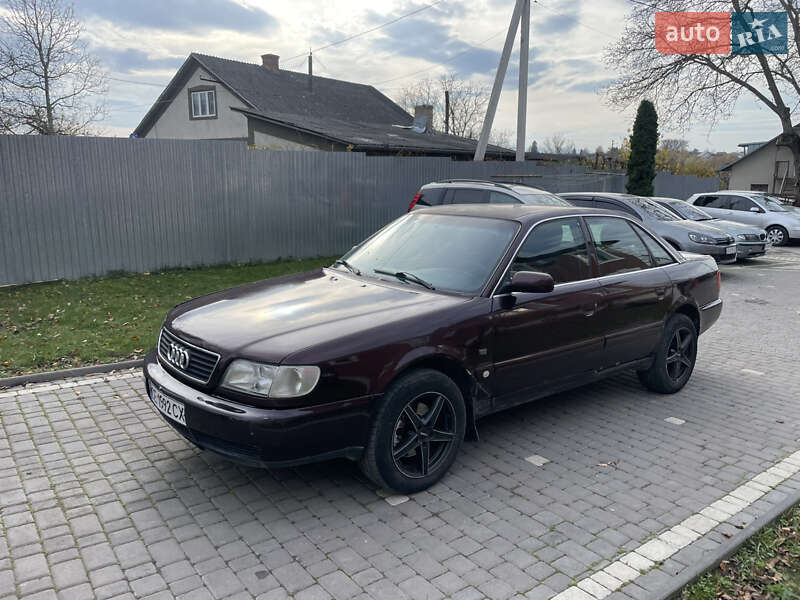 Седан Audi A6 1995 в Чернівцях