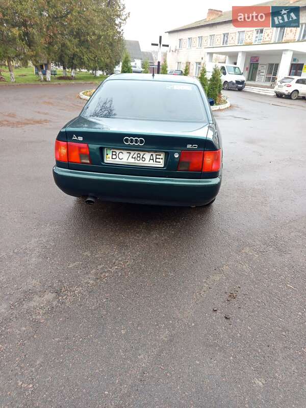 Седан Audi A6 1995 в Зарічному