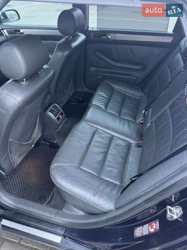 Универсал Audi A6 2001 в Луцке