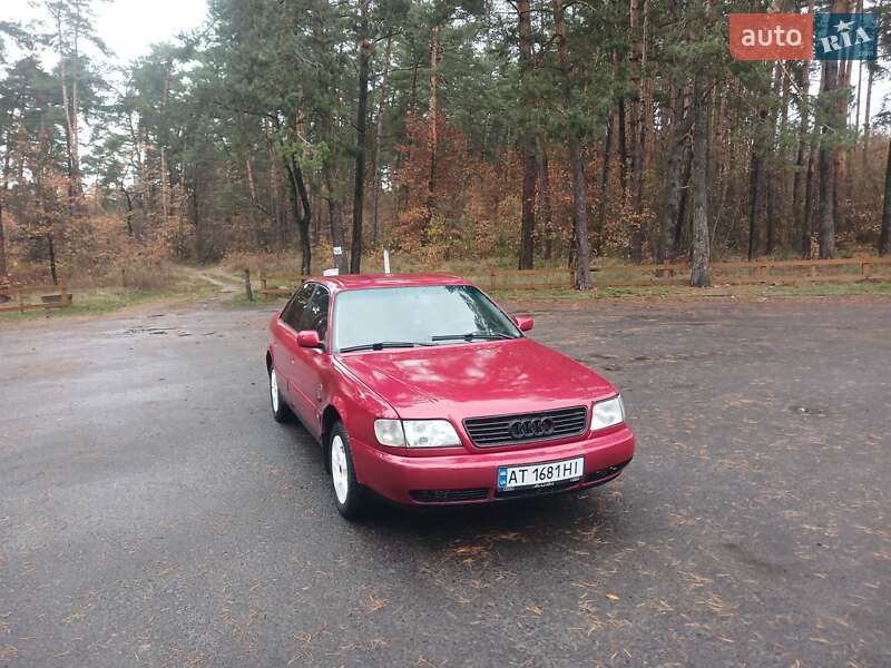 Універсал Audi A6 1995 в Жовкві