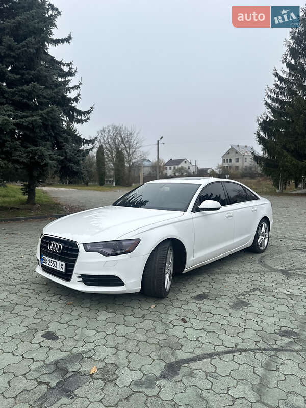 Седан Audi A6 2014 в Дубно
