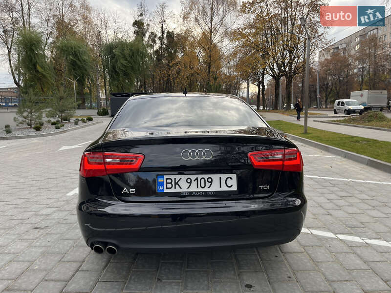 Седан Audi A6 2014 в Ровно