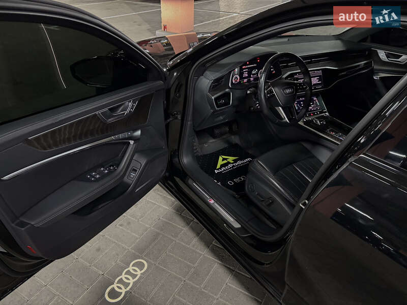 Седан Audi A6 2022 в Киеве