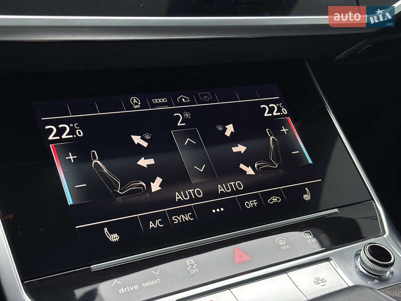 Седан Audi A6 2022 в Киеве