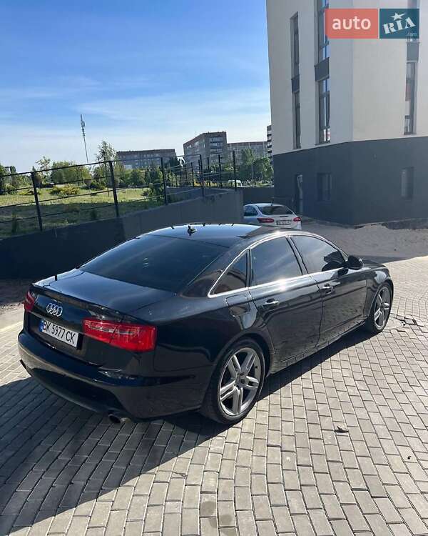 Седан Audi A6 2015 в Рівному