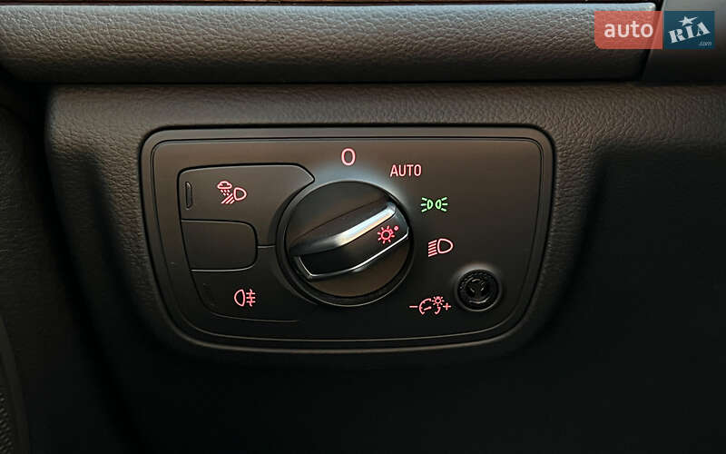 Седан Audi A6 2015 в Львове