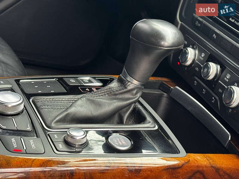 Седан Audi A6 2012 в Киеве