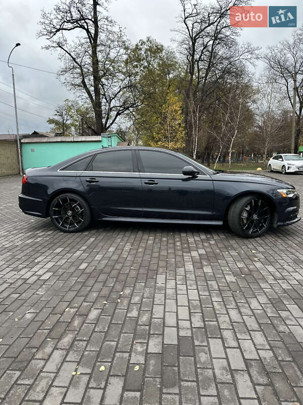 Седан Audi A6 2018 в Кам'янському
