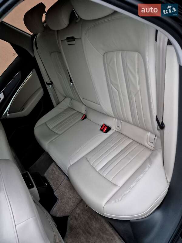 Универсал Audi A6 2019 в Киеве