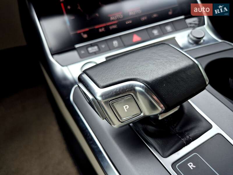 Универсал Audi A6 2019 в Киеве