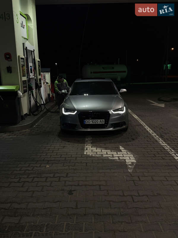 Седан Audi A6 2014 в Измаиле