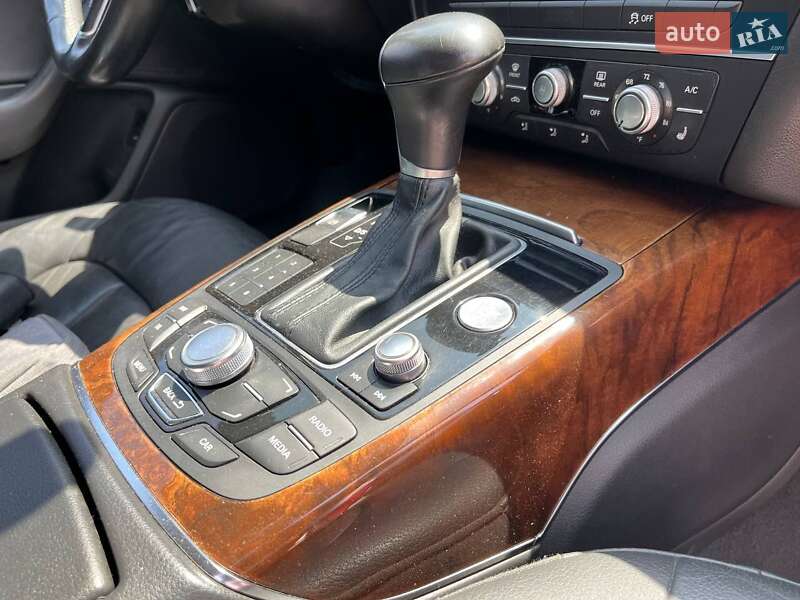 Седан Audi A6 2014 в Дніпрі