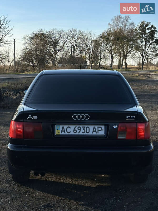 Седан Audi A6 1995 в Владимире