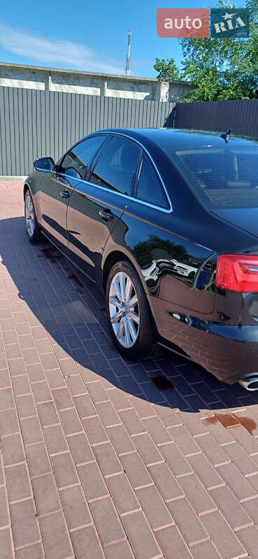 Седан Audi A6 2011 в Сарнах