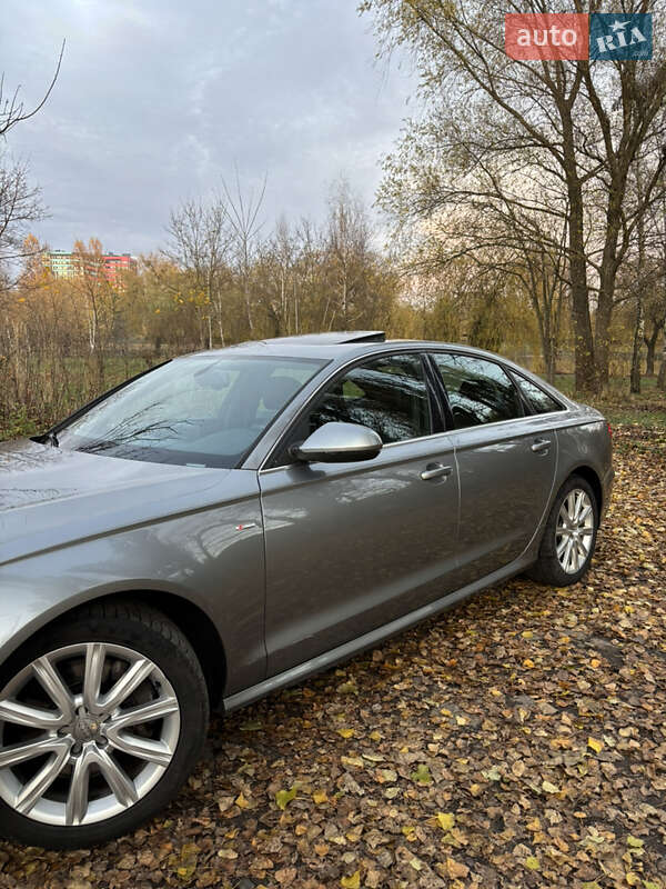 Седан Audi A6 2014 в Ровно