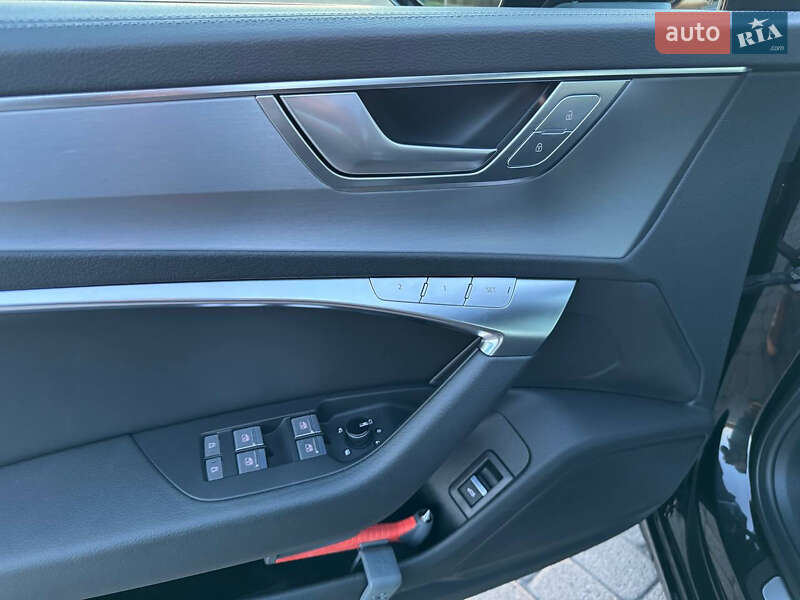 Седан Audi A6 2021 в Радивиліві