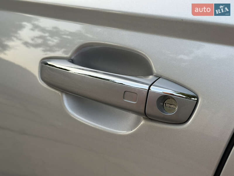 Седан Audi A6 2015 в Стрию