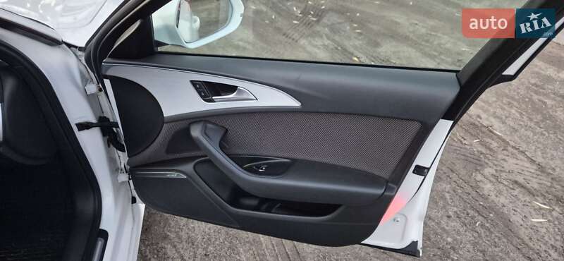 Універсал Audi A6 2016 в Саврані