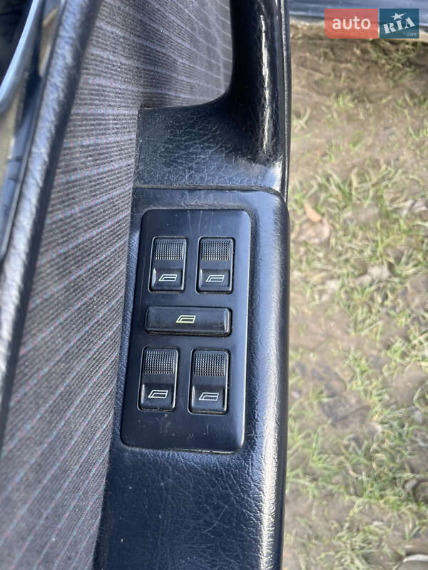 Седан Audi A6 1995 в Перемишлянах