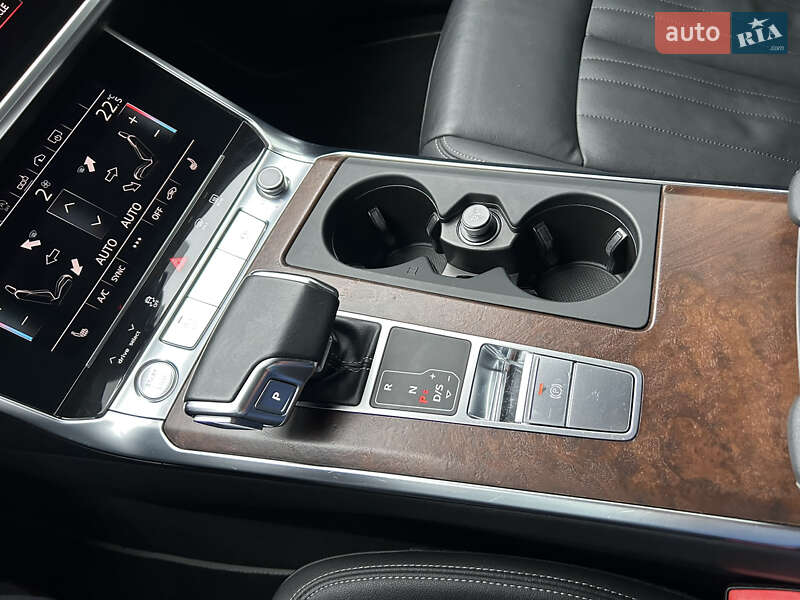 Седан Audi A6 2020 в Киеве