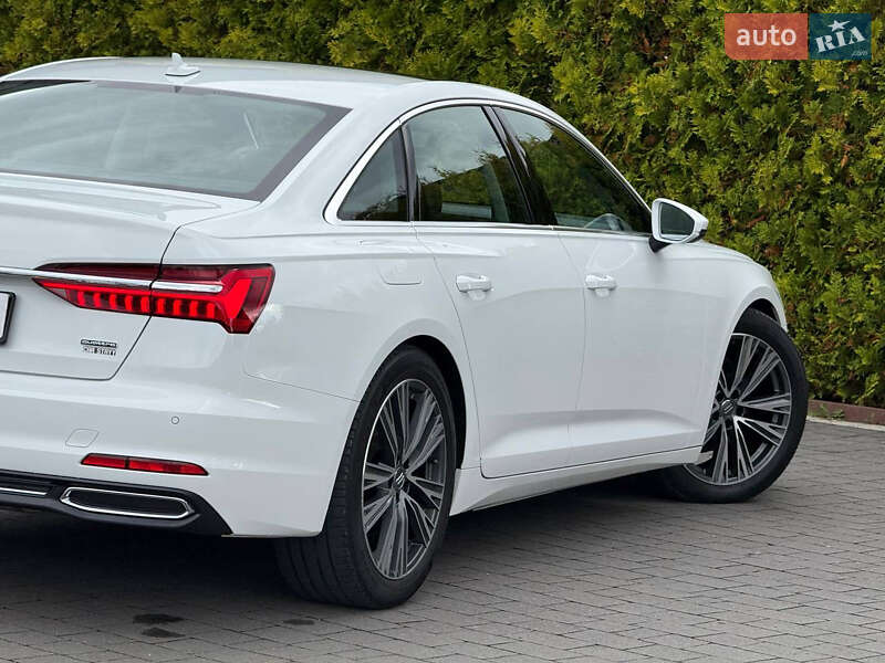 Седан Audi A6 2019 в Стрые