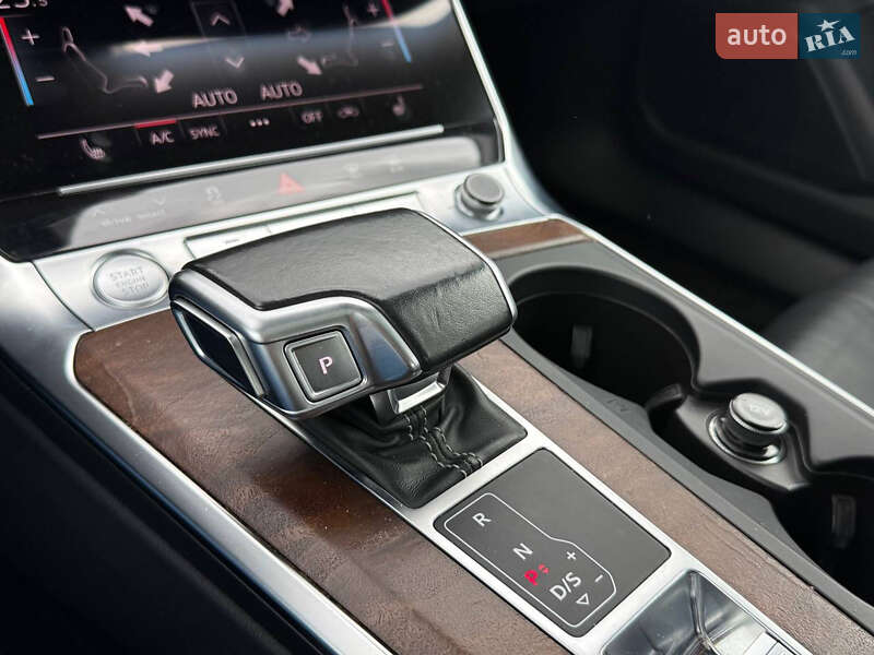 Седан Audi A6 2019 в Стрые